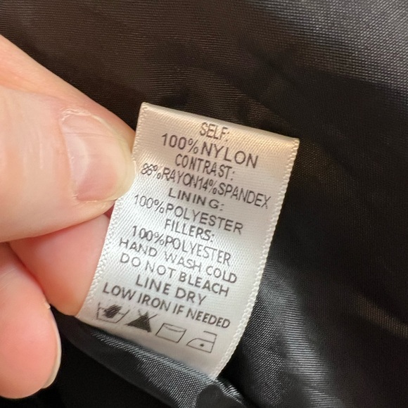 Blue Blush Puffer Crop Jacket - Picture 13 of 17